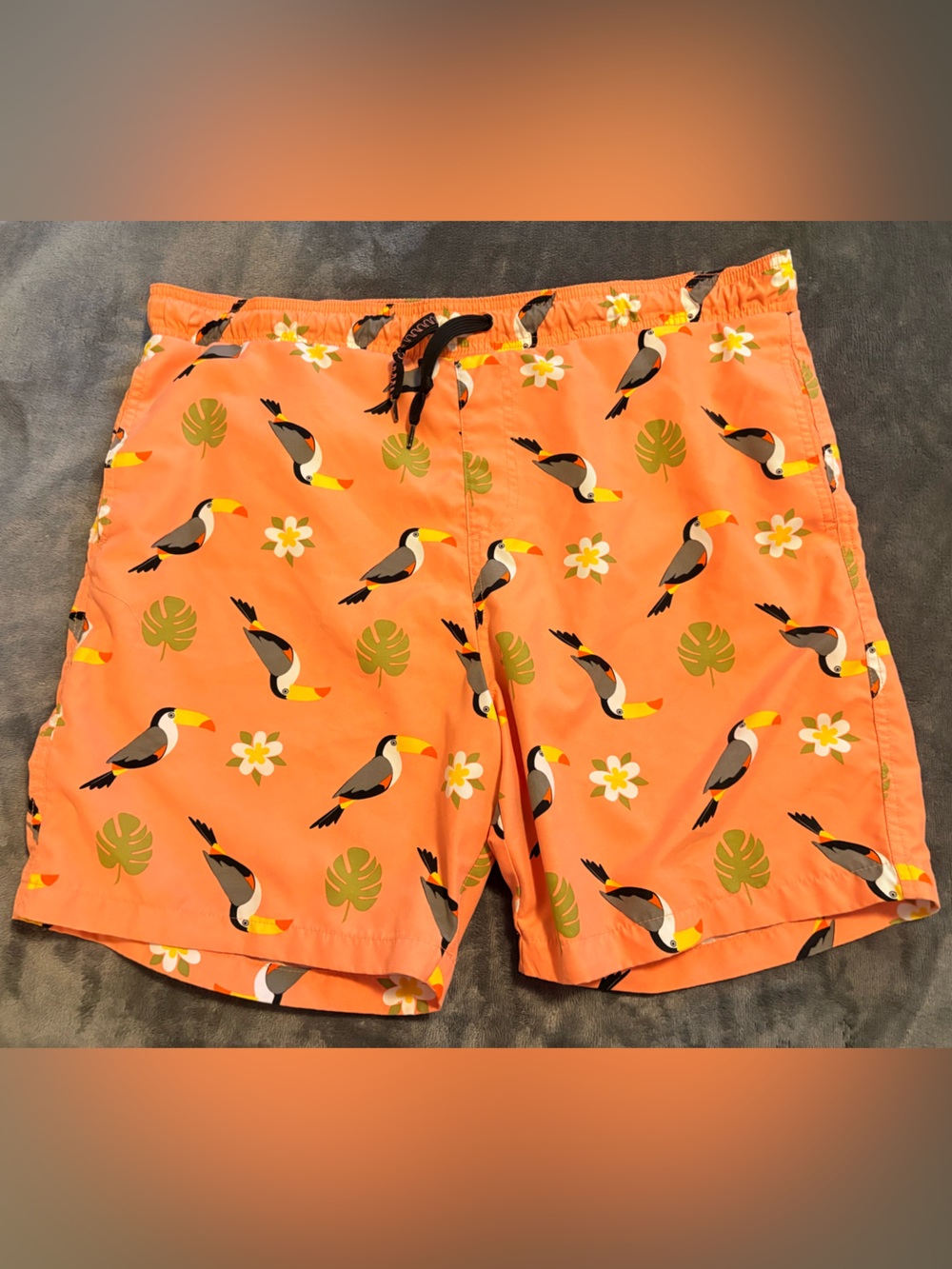 Men’s XL Tropical Toucan Print Swim Trunks